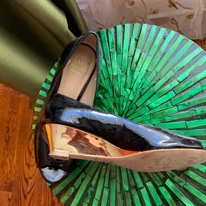 Patent leather wedge shoes size 5